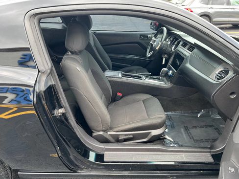 Used 2014 Ford Mustang Coupe image 22