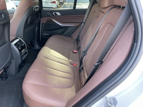 Certified 2022 BMW X5 xDrive40i image 7