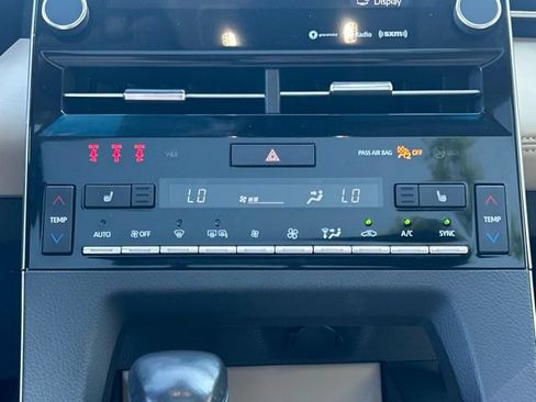 Used 2021 Toyota Avalon XLE w/ Moonroof Package FWD image 55