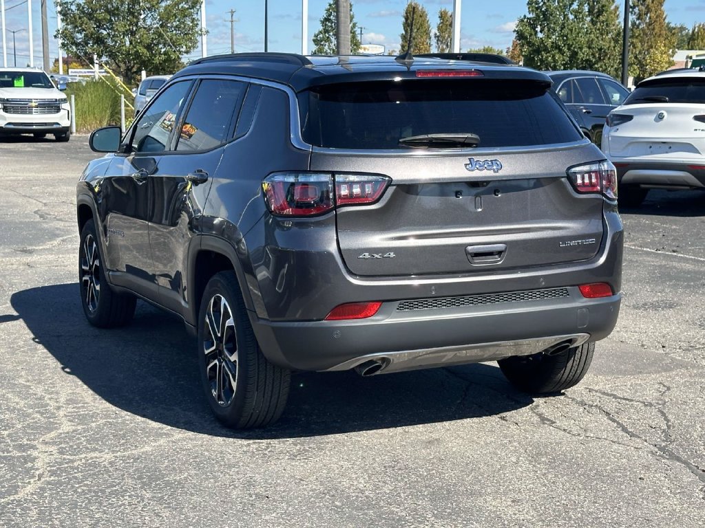 Used 2023 Jeep Compass Limited AWD/4WD image 6