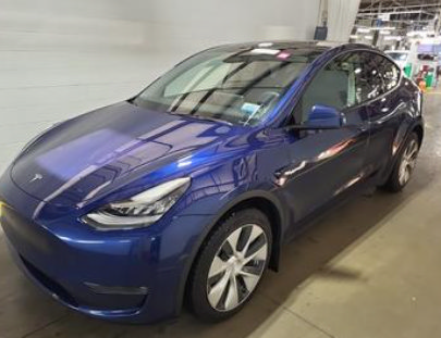 Used 2022 Tesla Model Y Long Range AWD/4WD image 1