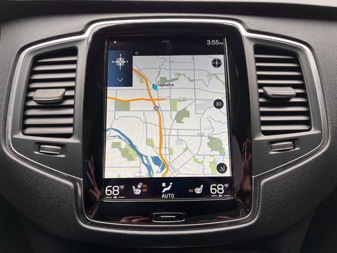 Used 2022 Volvo XC90 T6 Momentum w/ Climate Package AWD/4WD image 14