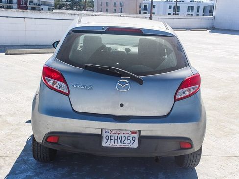 Used 2011 MAZDA MAZDA2 Sport FWD image 5