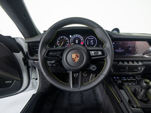Certified 2026 Porsche 911 GT3 RWD image 17