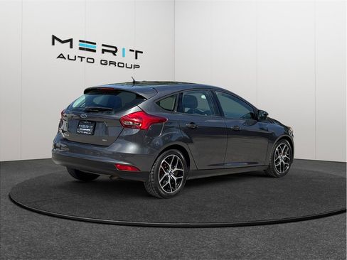 Used 2017 Ford Focus SEL FWD image 9