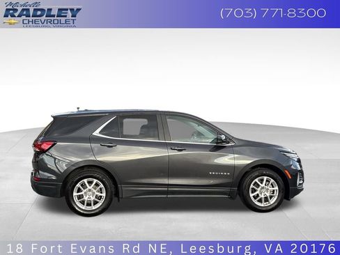 Certified 2022 Chevrolet Equinox LT w/ Driver Convenience Package image 8