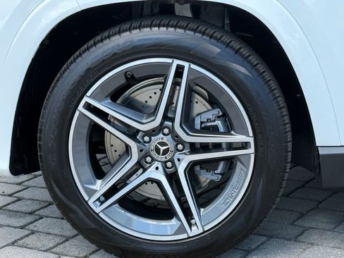 New 2026 Mercedes-Benz GLS 450 4MATIC image 13