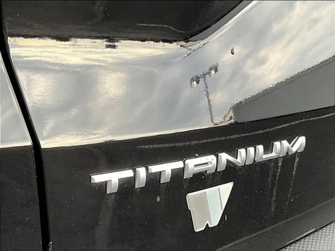 Used 2020 Ford Escape Titanium AWD/4WD image 24