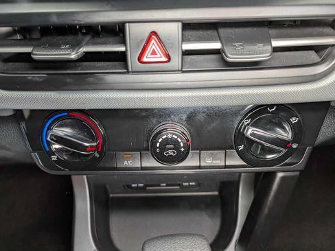 Certified 2024 Kia Seltos LX AWD/4WD image 30