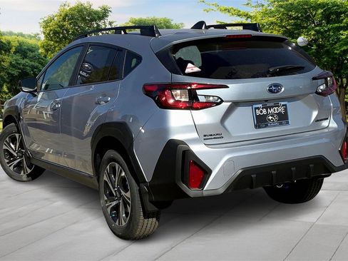 Used 2026 Subaru Crosstrek 2.0i Premium image 3