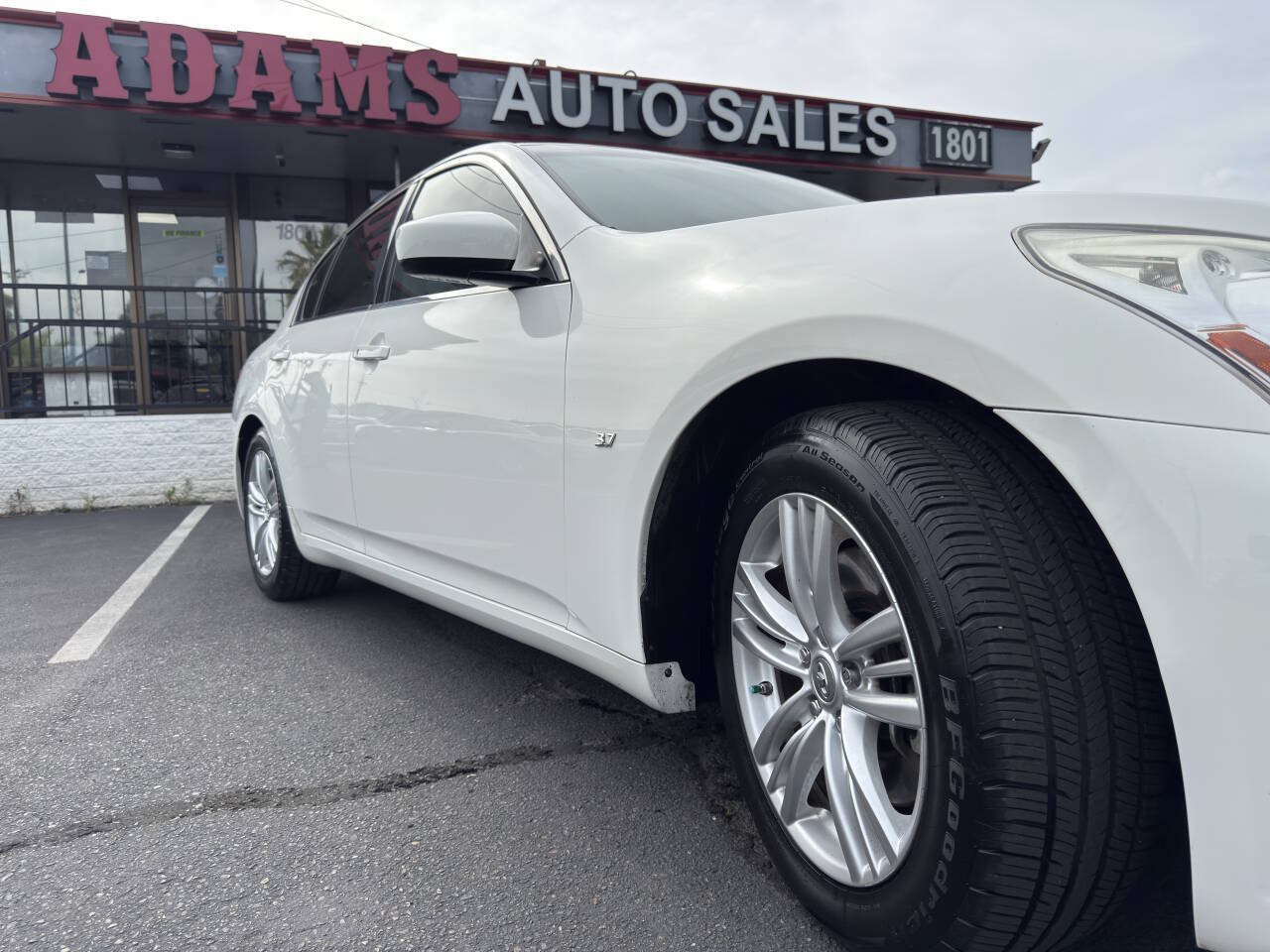 Used 2015 INFINITI Q40 RWD image 23