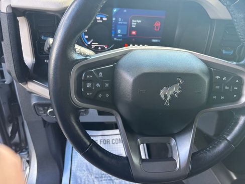 Used 2023 Ford Bronco Wildtrak AWD/4WD image 24