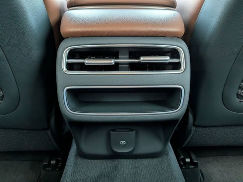 New 2026 Genesis GV70 2.5T Advanced image 28