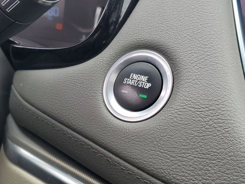 Used 2018 Cadillac XT5 Luxury w/ Driver Awareness Package image 17