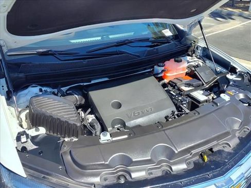 Certified 2023 Chevrolet Traverse Premier w/ LPO, Cargo Package image 23