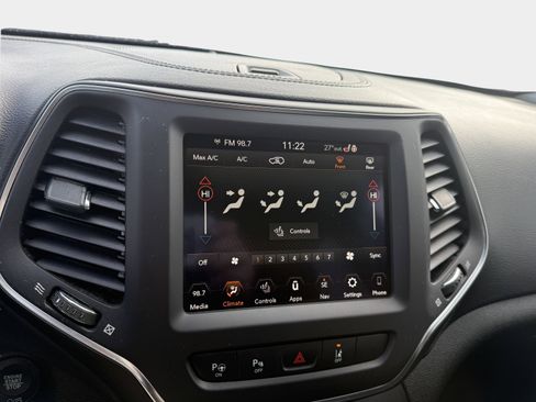 Used 2023 Jeep Cherokee Altitude Lux AWD/4WD image 23