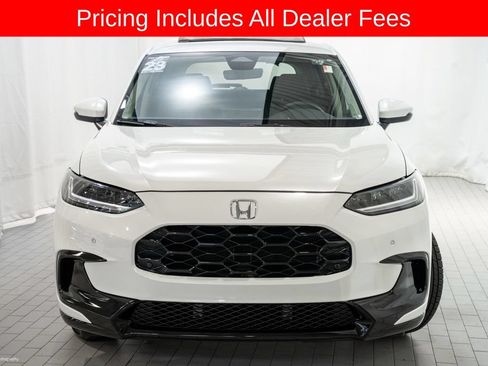 Used 2023 Honda HR-V EX-L image 2