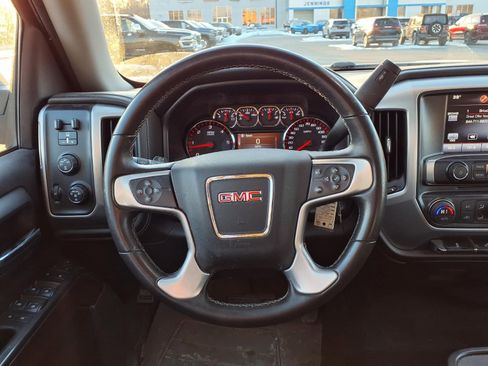 Used 2015 GMC Sierra 1500 SLE w/ SLE Value Package image 11
