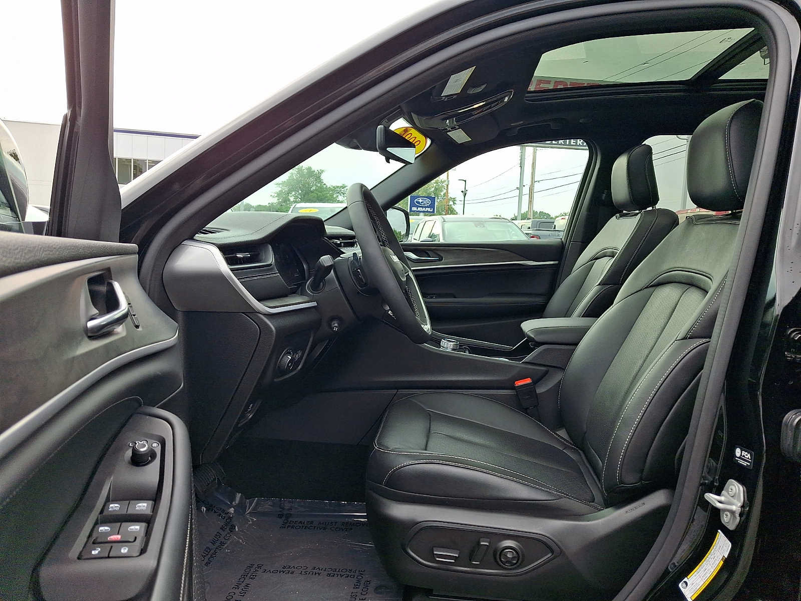 Used 2026 Jeep Grand Cherokee Limited AWD/4WD image 14