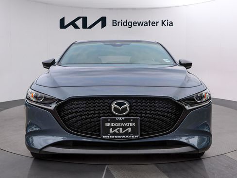 Used 2023 MAZDA MAZDA3 s FWD image 2