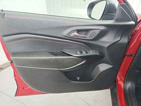 Used 2026 Chevrolet Trax RS FWD image 30