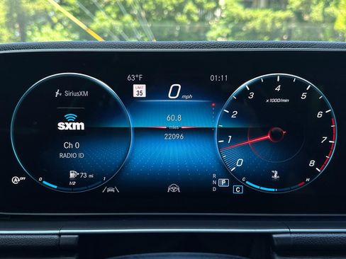 Used 2022 Mercedes-Benz GLE 350 4MATIC w/ AMG Line Exterior image 7