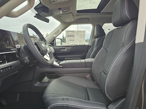 New 2026 INFINITI QX80 Luxe image 25