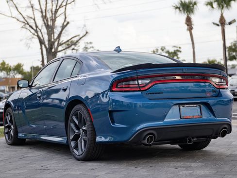 Used 2020 Dodge Charger R/T w/ Blacktop Package RWD image 10