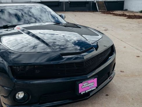 Used 2011 Chevrolet Camaro SS w/ Interior Accent Trim Package image 25