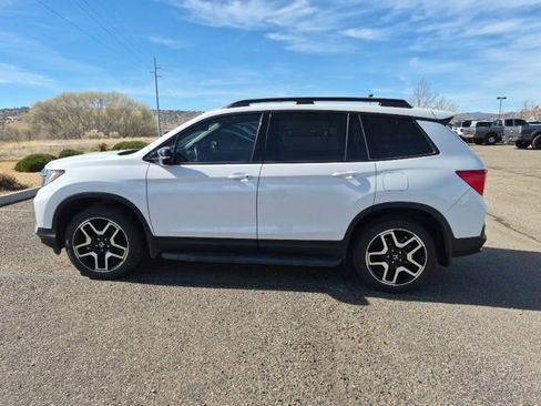 Used 2023 Honda Passport Elite image 8