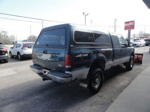 Used 1999 Ford F250 XLT image 4