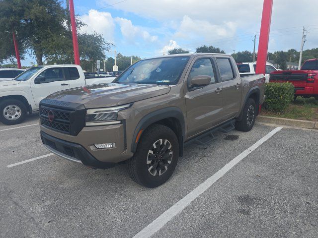 Used 2022 Nissan Frontier PRO-4X w/ Technology Package AWD/4WD image 2