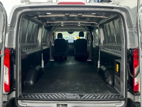 Used 2023 Ford E-Transit T-350 image 8