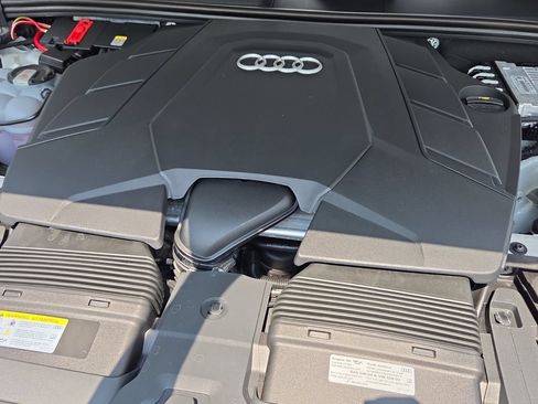 Certified 2026 Audi Q7 3.0T Premium w/ Convenience Plus Package AWD/4WD image 10