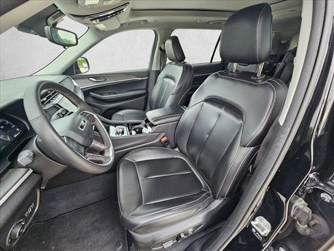 Used 2023 Jeep Grand Cherokee L Limited AWD/4WD image 15