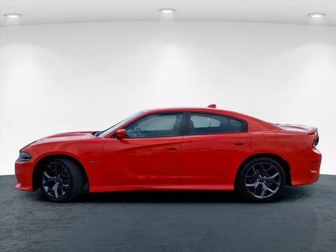 Used 2019 Dodge Charger R/T image 3