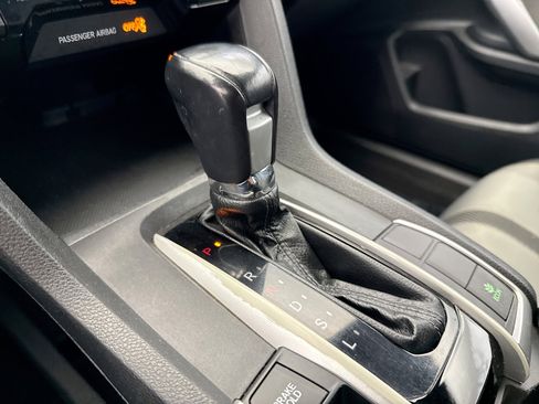 Used 2018 Honda Civic EX-T image 16