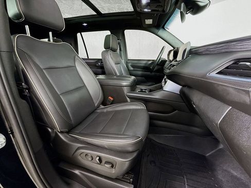 Used 2023 GMC Yukon SLT image 34