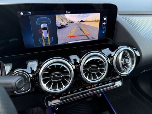 Certified 2024 Mercedes-Benz GLA 250 image 19