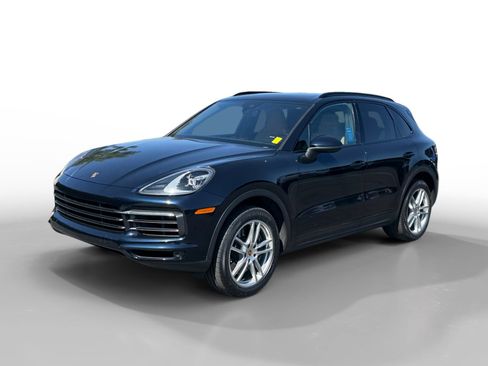 Used 2021 Porsche Cayenne AWD/4WD image 1