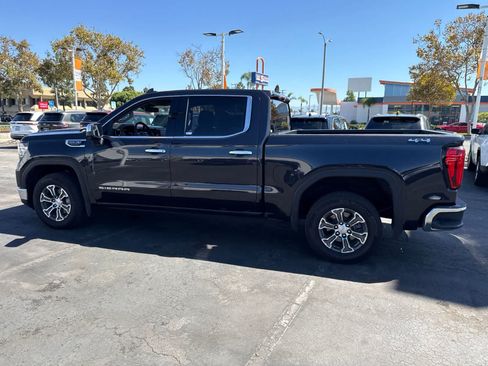 Used 2025 GMC Sierra 1500 SLT AWD/4WD image 21