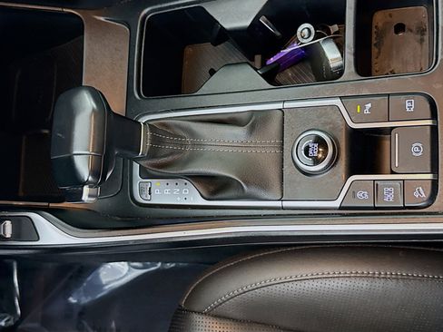 Used 2024 Kia Sorento S image 20