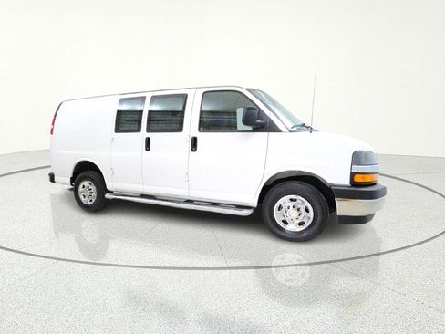 Used 2024 Chevrolet Express 2500 w/ Driver Convenience Package RWD image 10