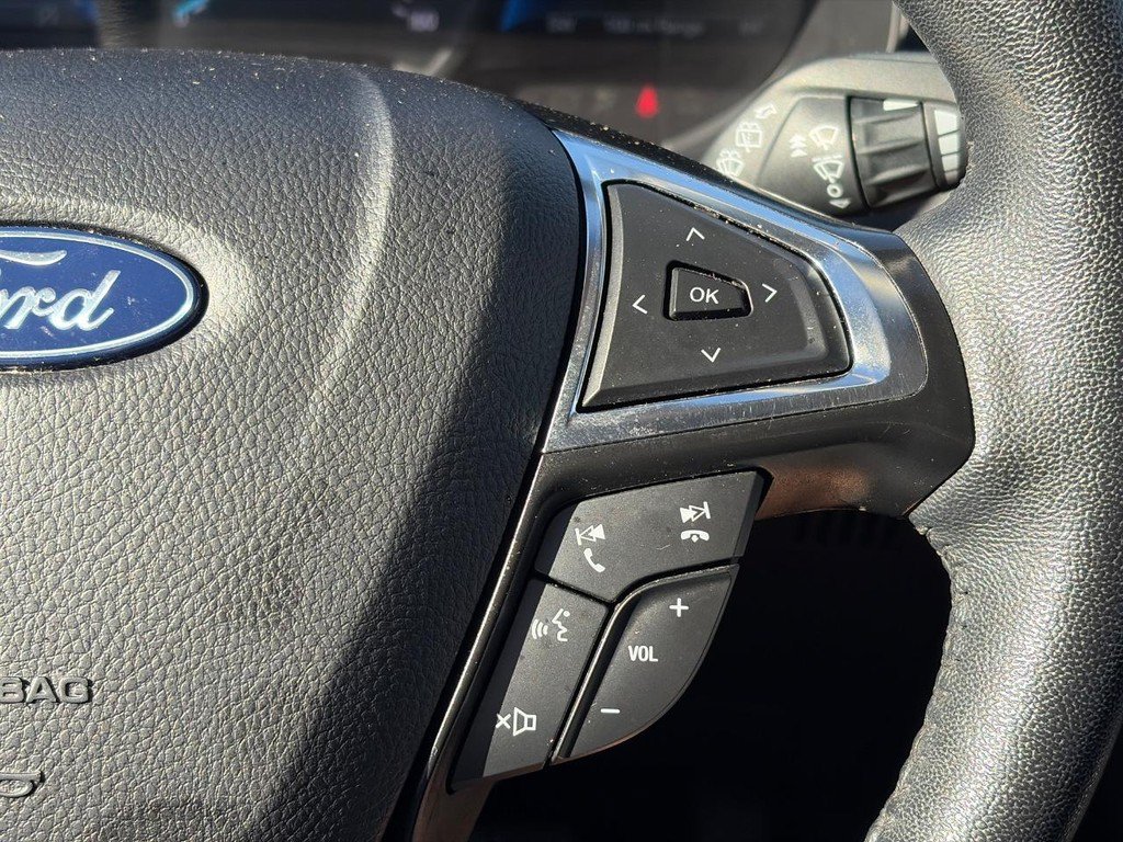 Used 2024 Ford Edge SEL AWD/4WD image 25