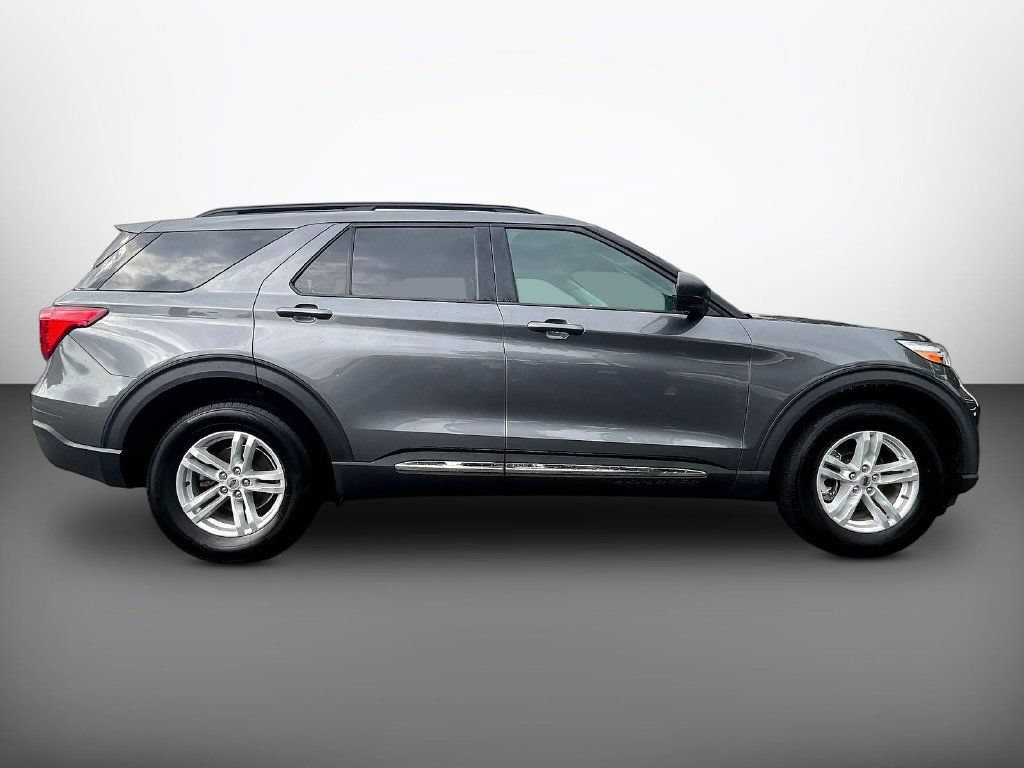 Used 2021 Ford Explorer XLT AWD/4WD image 8