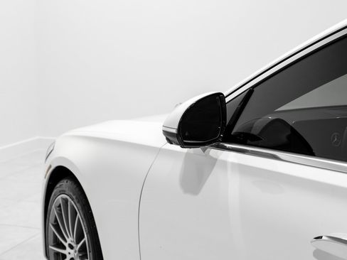 Used 2022 Mercedes-Benz S 500 4MATIC w/ AMG Line Package image 36