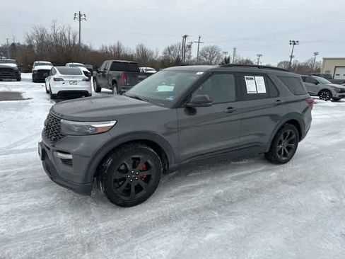 Used 2020 Ford Explorer ST w/ ST Street Pack image 18