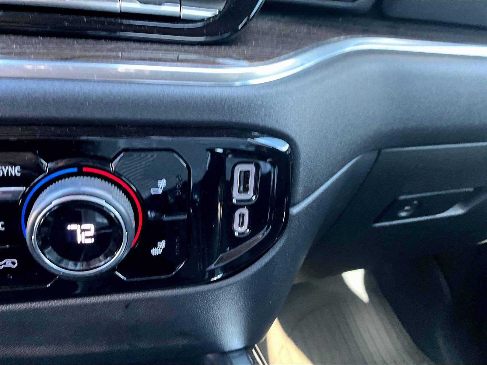 Used 2023 Chevrolet Silverado 1500 RST AWD/4WD image 17