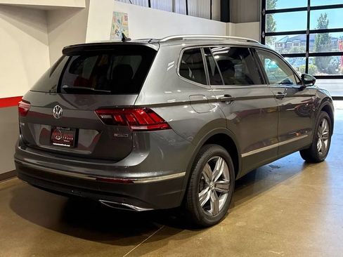Used 2021 Volkswagen Tiguan SEL AWD/4WD image 45