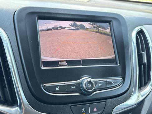 Used 2023 Chevrolet Equinox LT w/ Driver Convenience Package AWD/4WD image 6